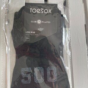 Toesox Club Pilates Low Rise Half/Toe Grip Size Small Black
